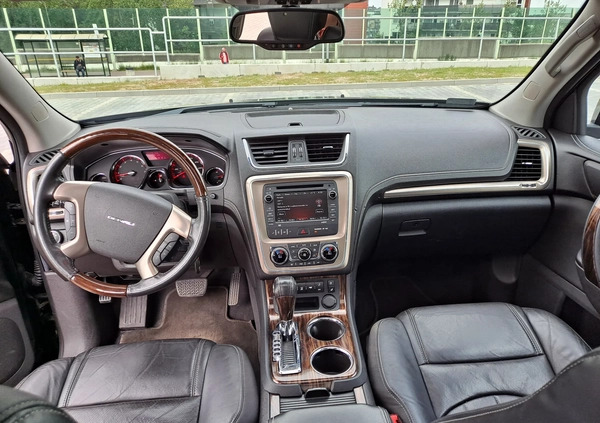 GMC Acadia cena 50000 przebieg: 107200, rok produkcji 2013 z Gdańsk małe 529